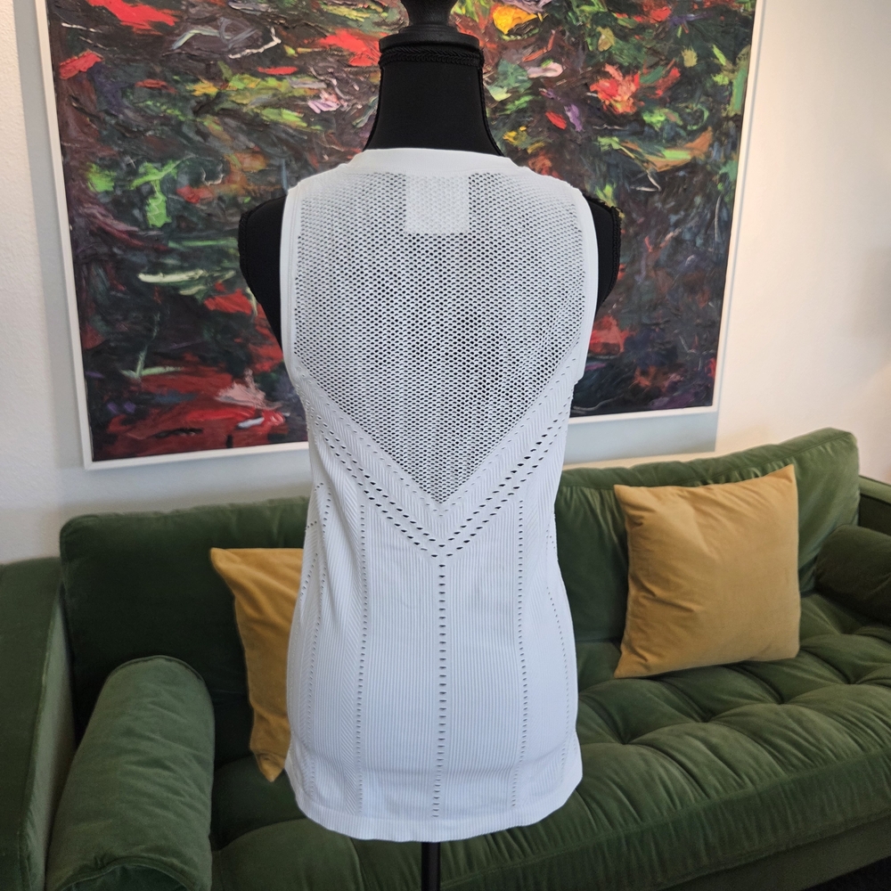 Athleta White Sleeveless Mesh Detail Tank Top- M - Picture 3 of 4